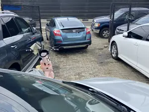 Honda Crosstour 2013 Blue