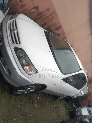 Toyota Picnic 2.0 FWD 2003 White