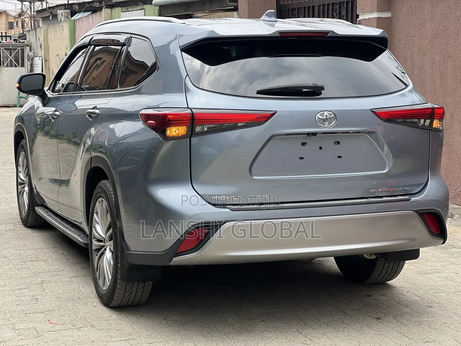 Toyota Highlander Platinum AWD 2020 Blue