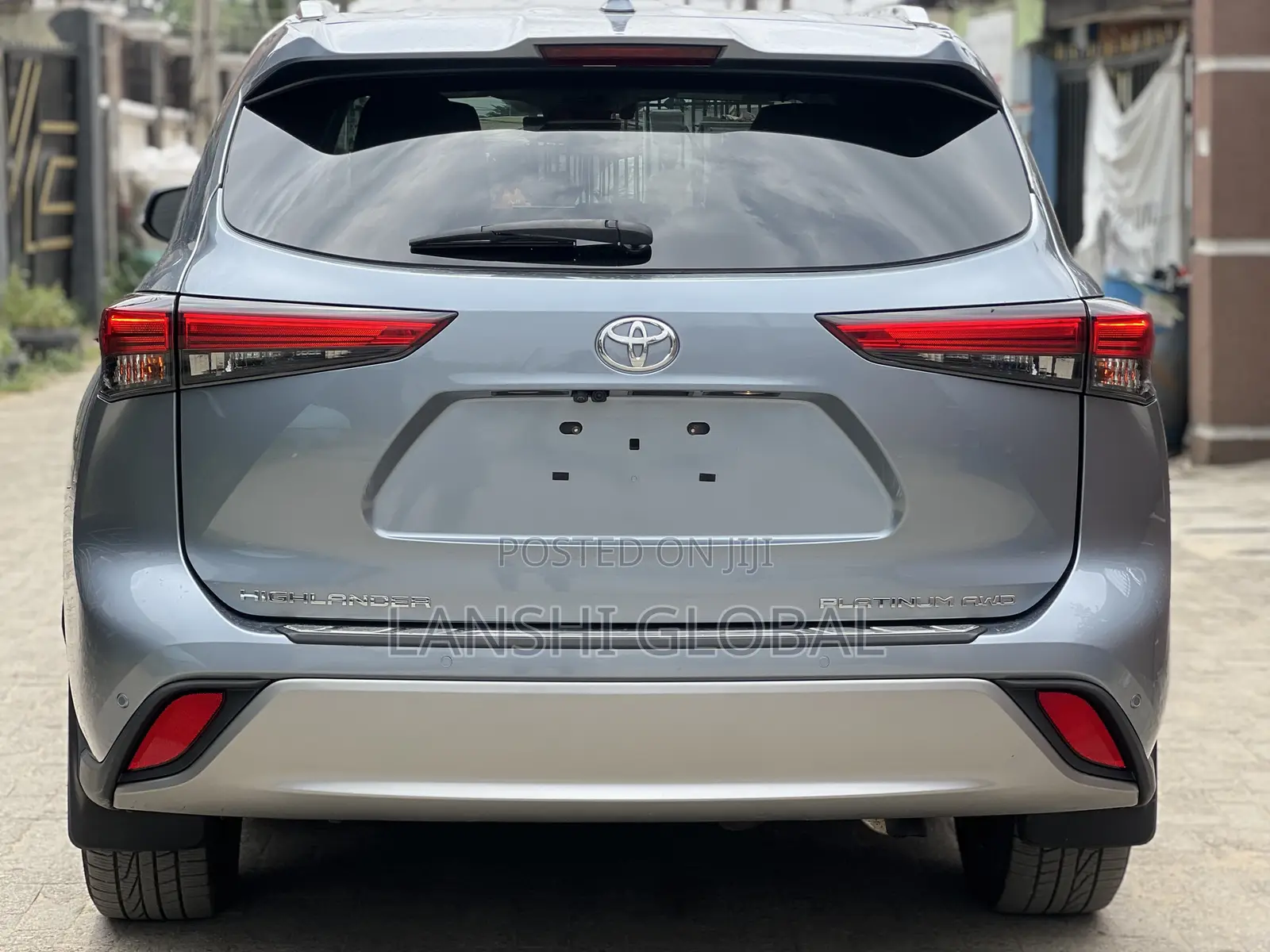 Toyota Highlander Platinum AWD 2020 Blue