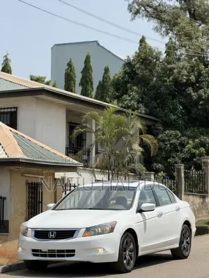 Honda Accord 2009 White