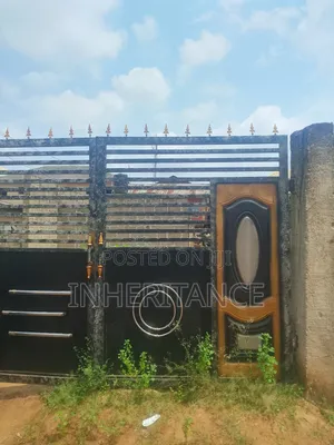 2bdrm Block of Flats in Pakisa, Agric for sale