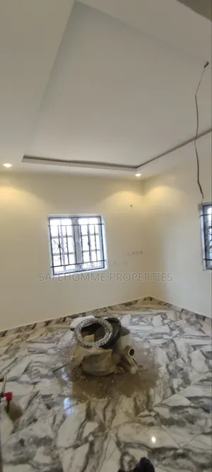 4bdrm Block of Flats in Karu for rent