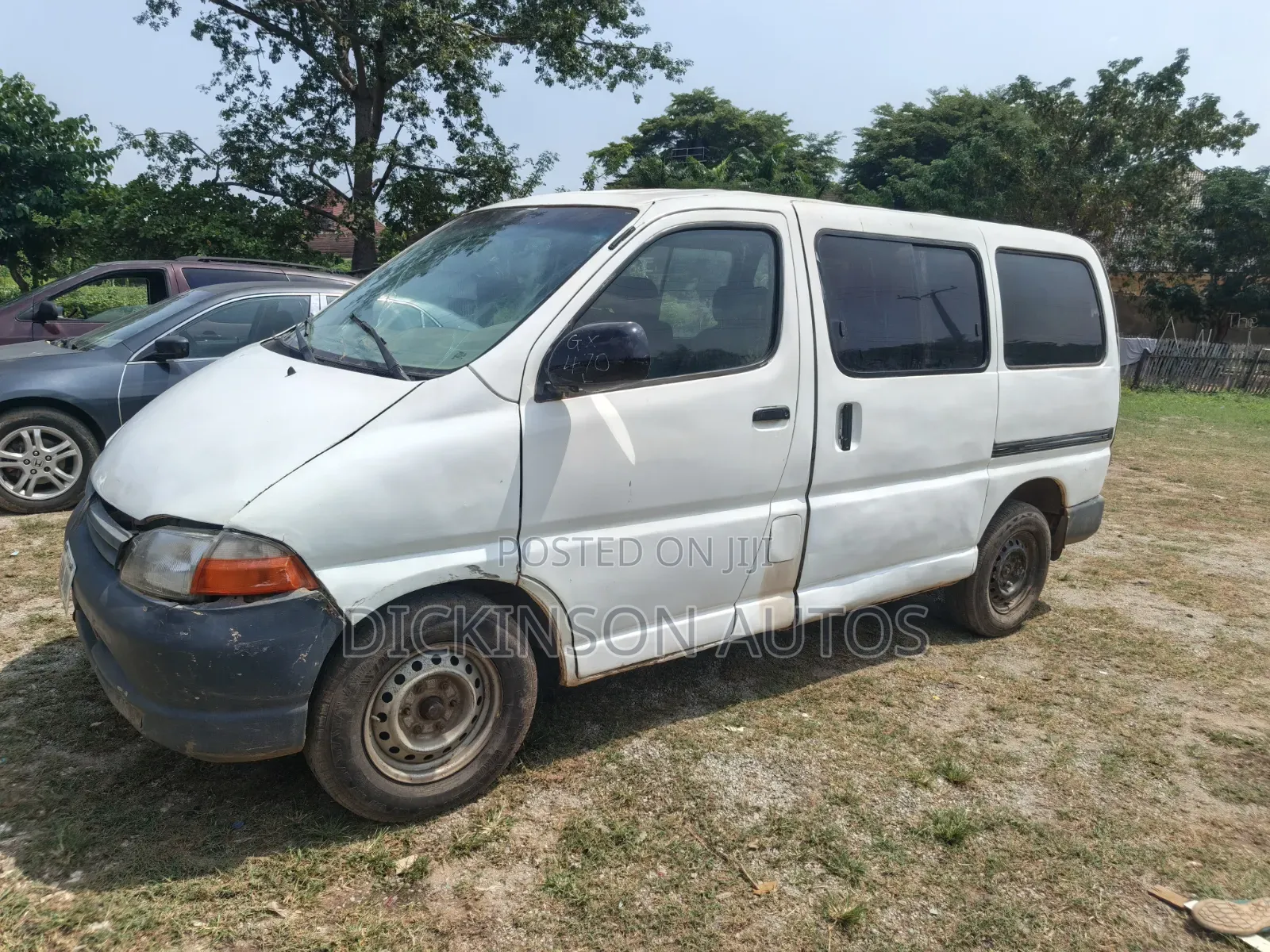 Toyota HiAce 2004 White