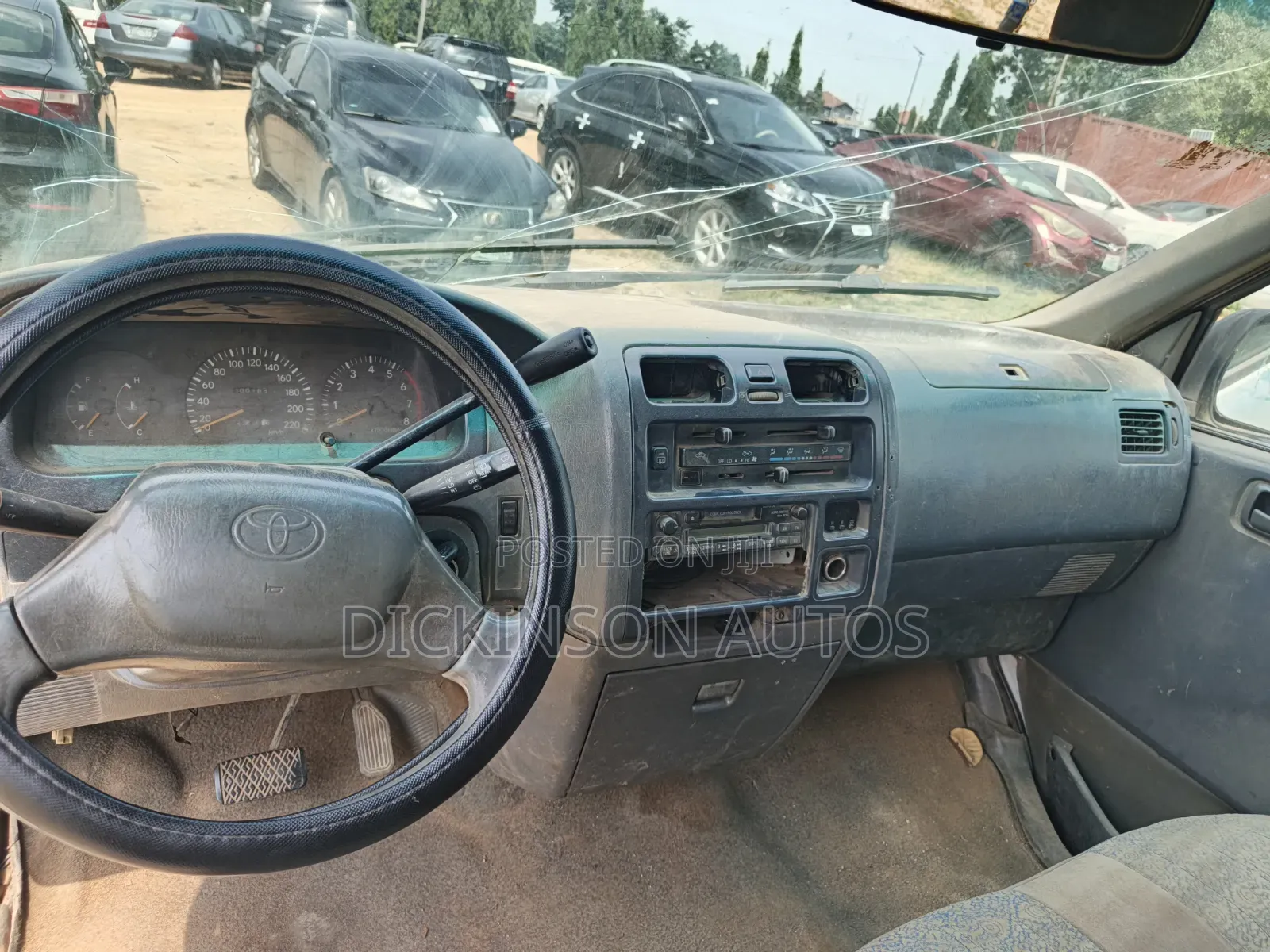 Toyota HiAce 2004 White