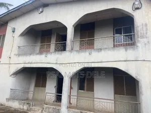 3bdrm Block of Flats in Olayinka Street, Abule Egba for sale