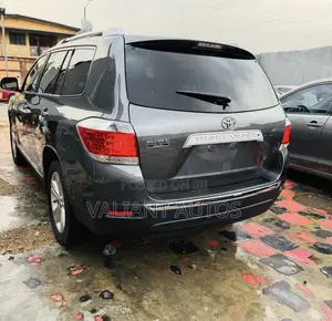Toyota Highlander Limited 2010 Gray