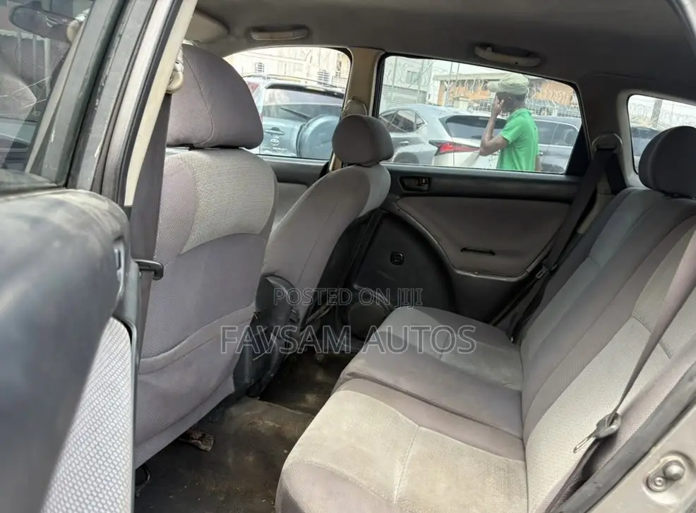 Toyota Matrix 2005 Gray