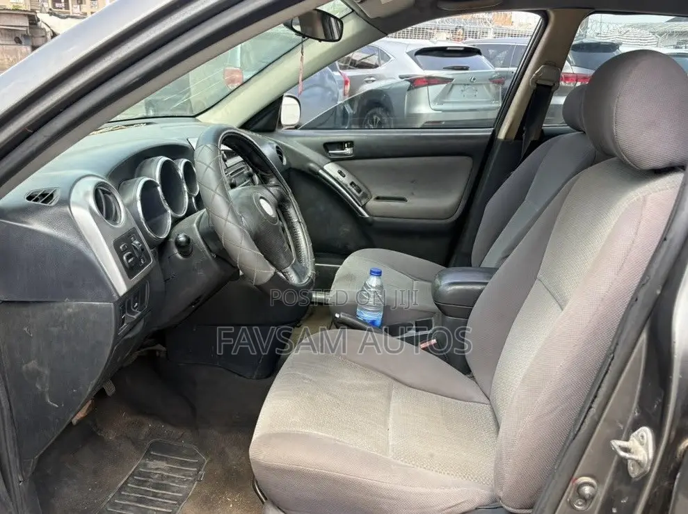 Toyota Matrix 2005 Gray