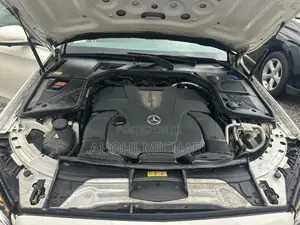 Mercedes-Benz C400 2017 White