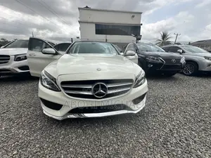 Mercedes-Benz C400 2017 White
