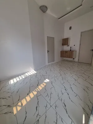 Mini Flat in Ikota Vila for rent