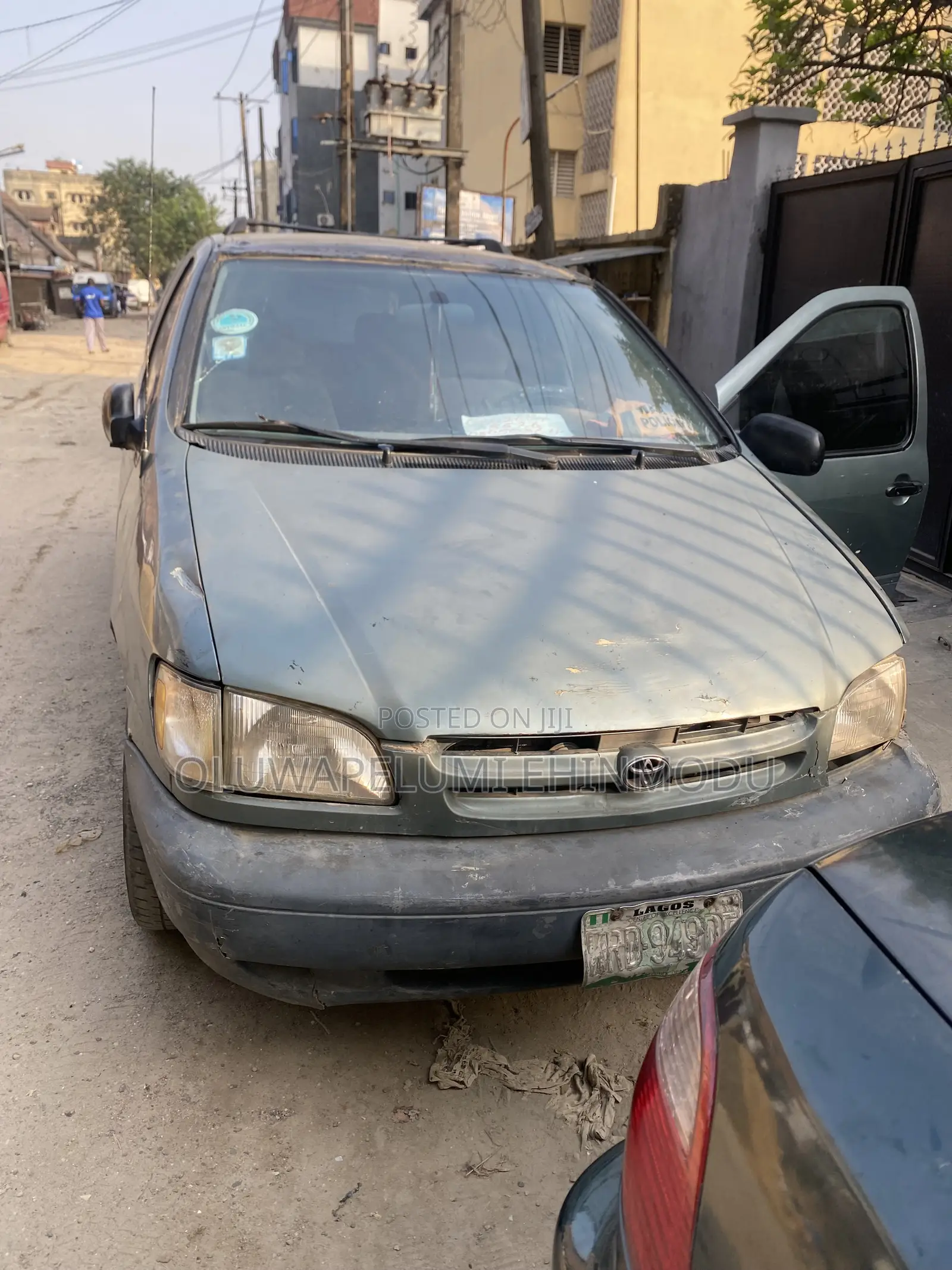 Toyota Sienna CE 2001 Gray