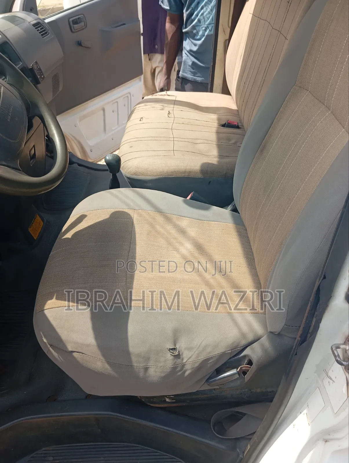 Toyota HiAce 2006 White