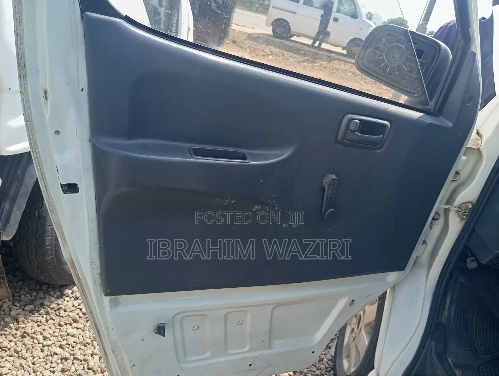 Toyota HiAce 2006 White