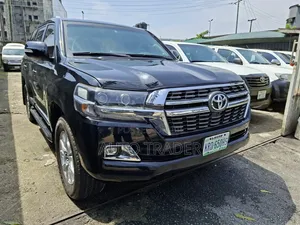 Toyota Land Cruiser 2015 Black