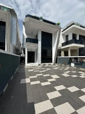 5bdrm Duplex in Off Lekki-Epe Expressway for sale