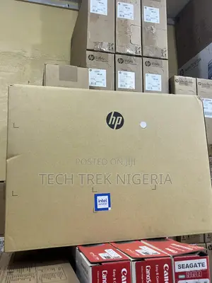 New HP ProOne 240 G10 All-in-One 8GB Intel Core i3 SSD 512GB