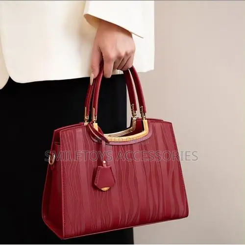 Ladies Luxury Structured Handbag With Metallic Handle & Strap