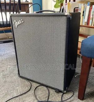 Professional Fender Rumble 500 Combo - Bass Guitar Amplifier