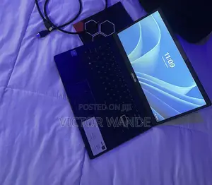 Laptop Asus Vivobook E410M 4GB Intel SSD 500GB