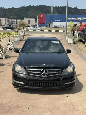 Mercedes-Benz C300 2013 Black
