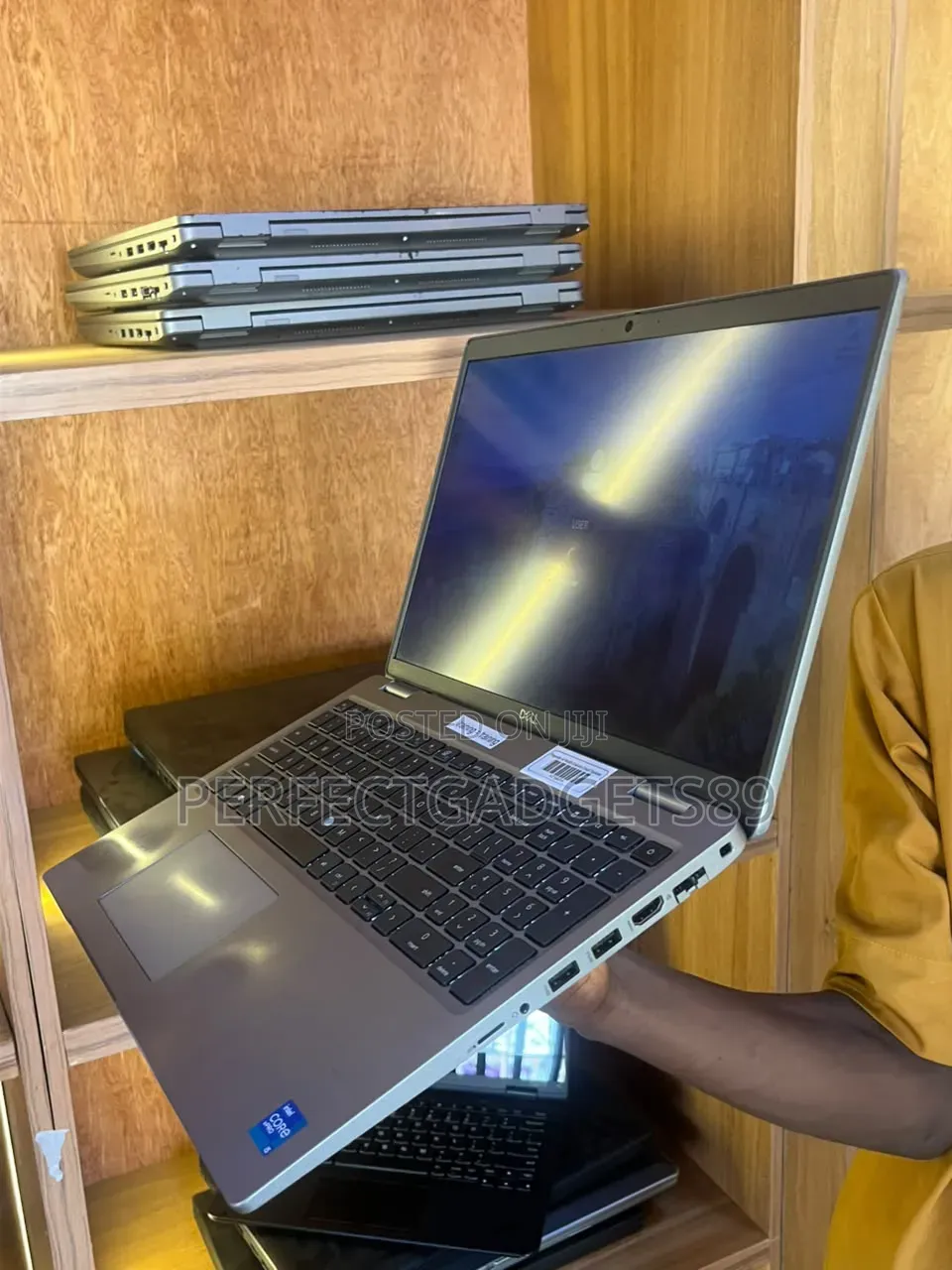 Laptop Dell Precision 3560 16GB Intel Core i5 SSD 512GB
