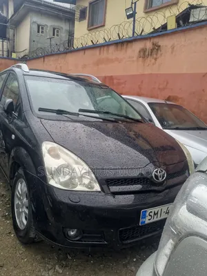Toyota Corolla Verso 1.8 VVT-i Luna Automatic 2005 Black