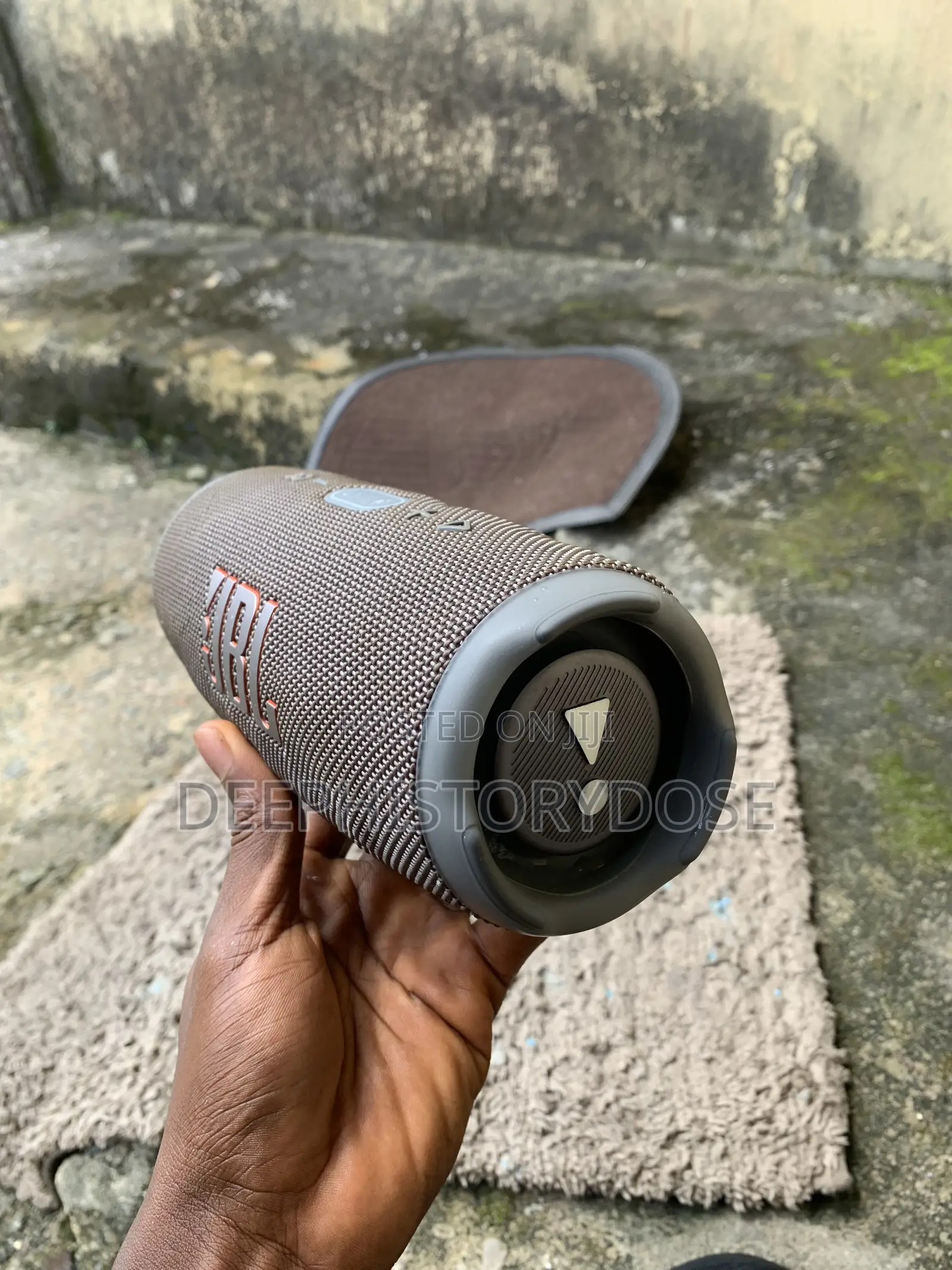 JBL Charge 5
