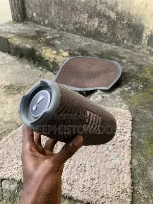 JBL Charge 5