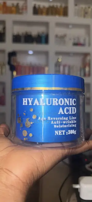 Hyaluronic Acid Age Reversing Line Anti Wrinkle Moisturizer