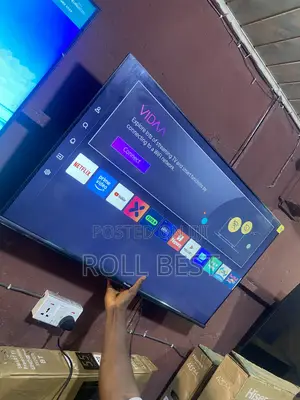 43 Inch Hisense TV Smart