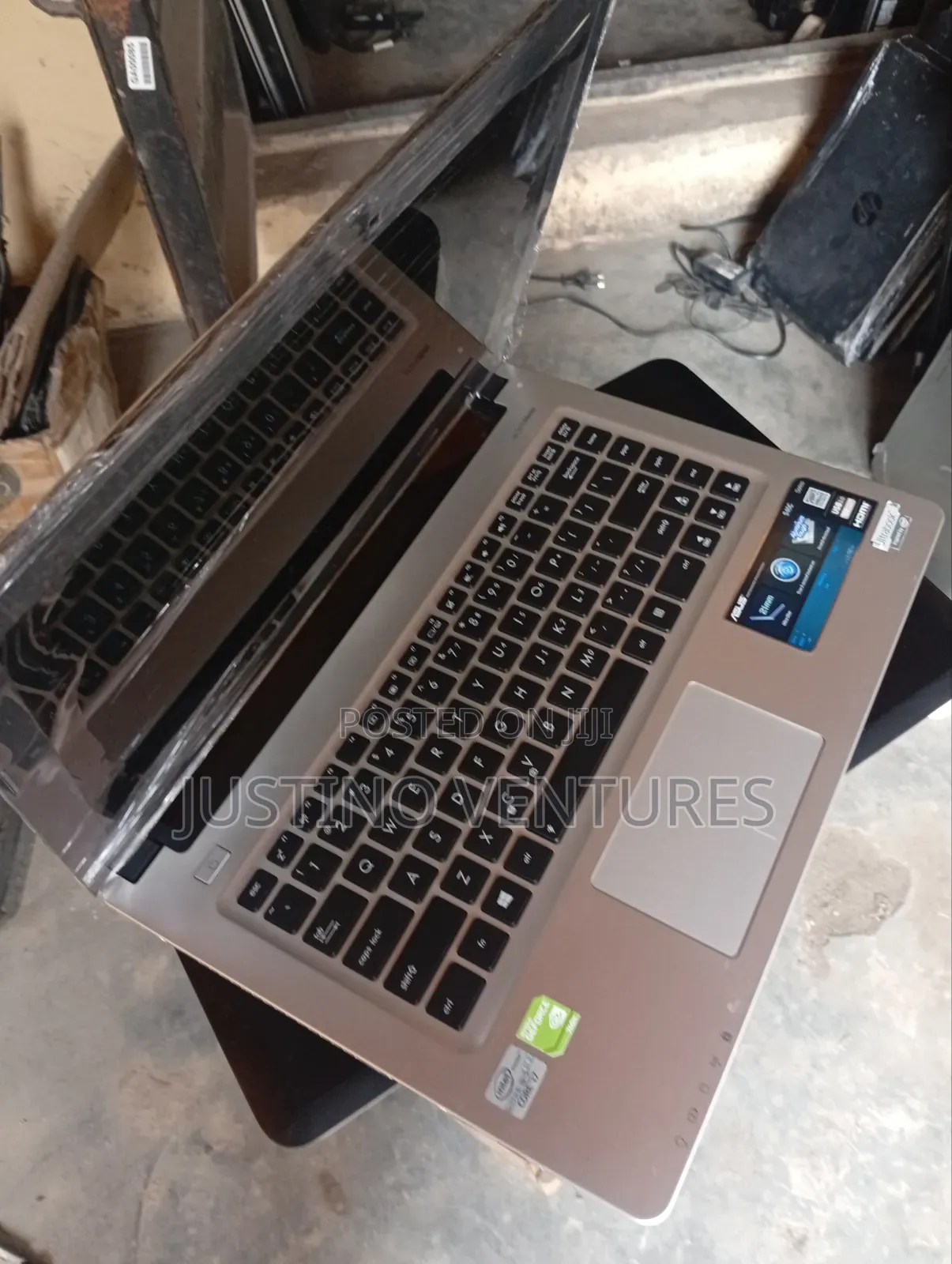 Laptop Asus X555LA 8GB Intel Core i7 HDD 500GB