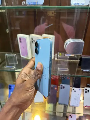 Apple iPhone 16 128 GB Green