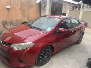 Toyota Corolla 2015 Red