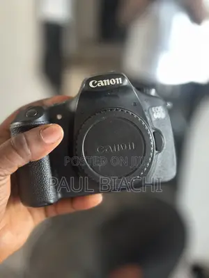 Canon Eos 60D (No Lens)