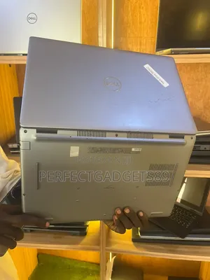 Laptop Dell Precision 3571 16GB Intel Core i7 SSD 512GB