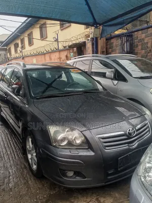 Toyota Avensis 2004 Gray