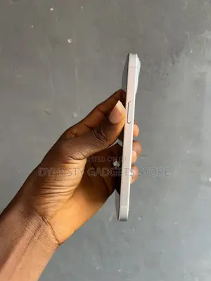 Apple iPhone 15 128 GB White