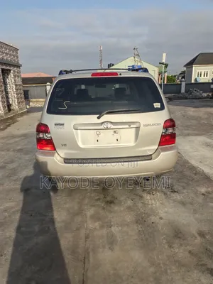 Toyota Highlander 2005 Gold