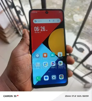Infinix Smart 10 HD 64 GB White