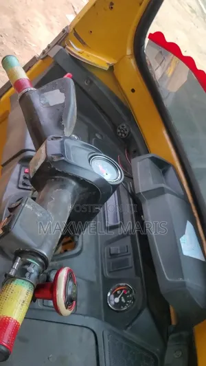 TVS King Deluxe Plus iTouch Start 2023 Yellow