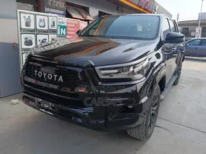 Toyota Hilux 2022 Black