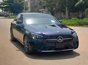 Mercedes-Benz E350 2024 Blue