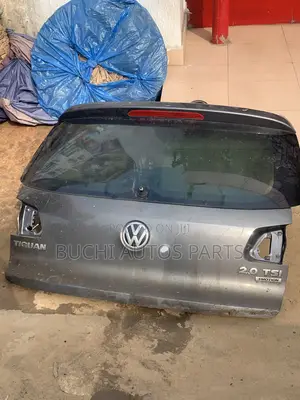 Booth for Volkswagen Tiguan 2013