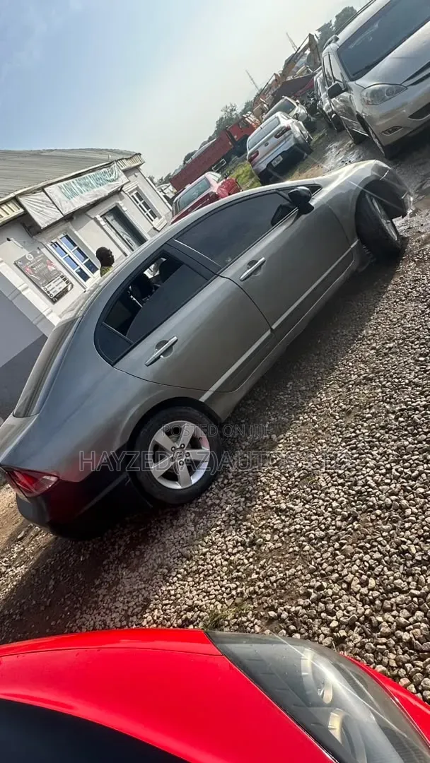 Honda Civic 1.4i LS 2008 Gray