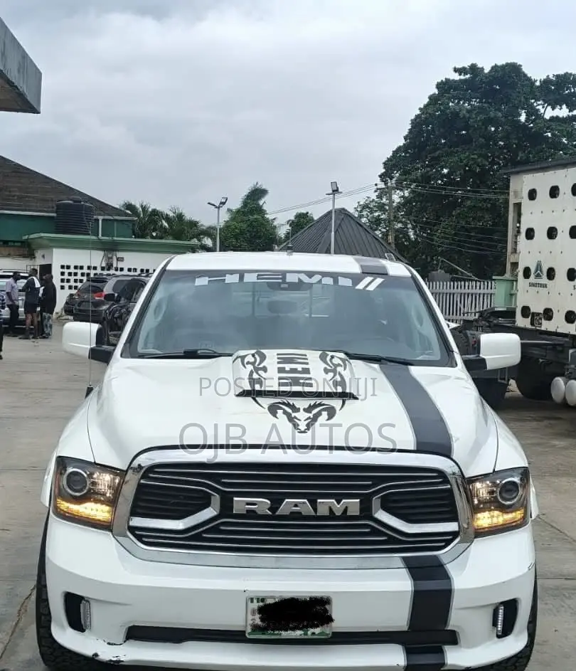 Dodge RAM 2019 White