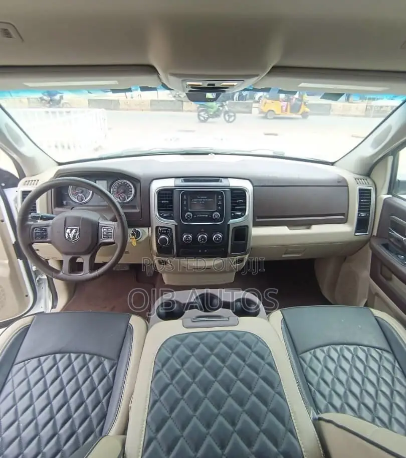 Dodge RAM 2019 White