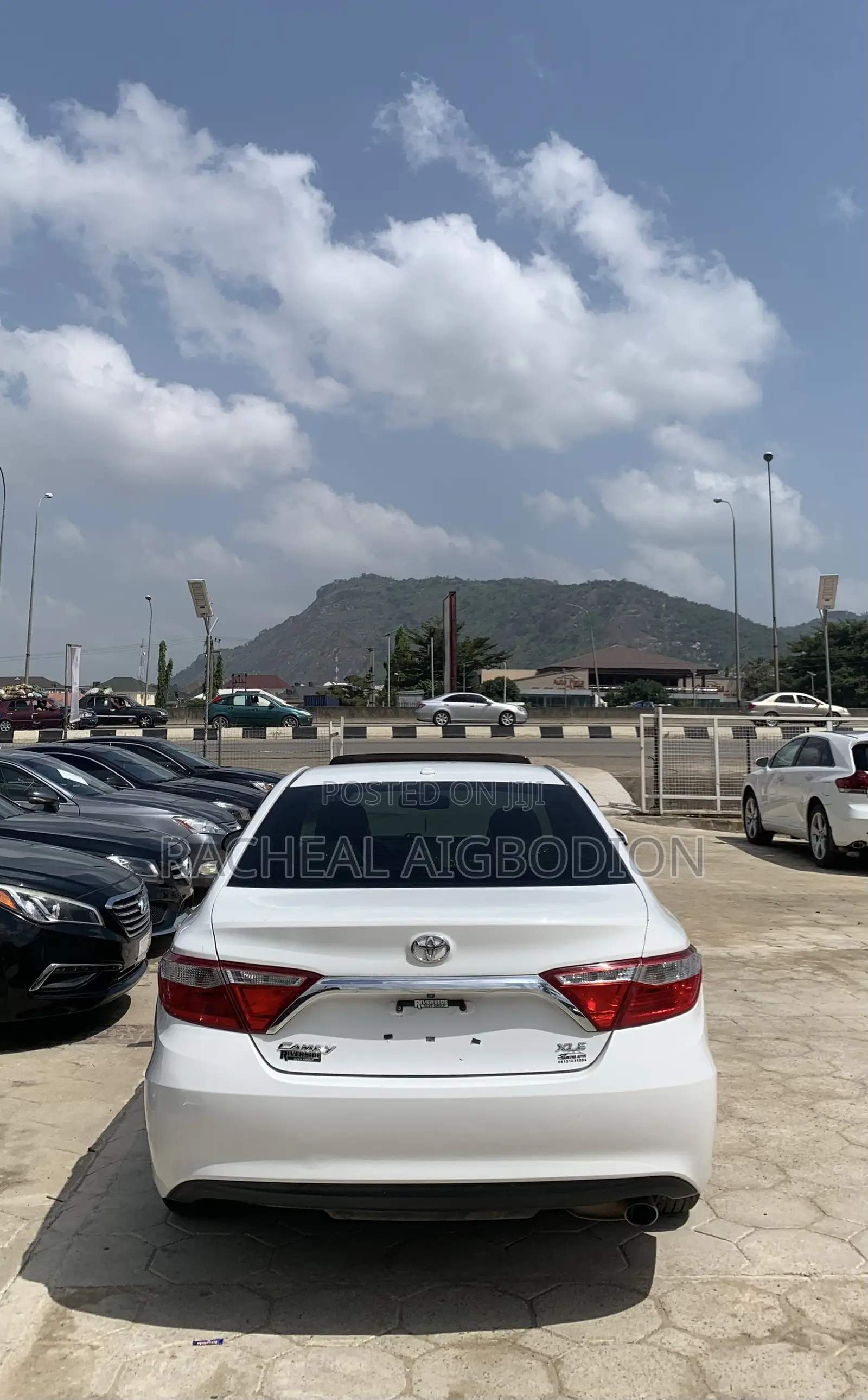 Toyota Camry 2017 White