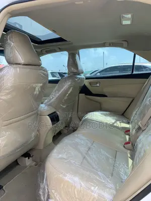 Toyota Camry 2017 White